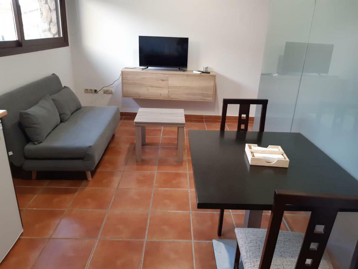 Apartamentos Fuente Arriba Poyales Del Hoyo Exterior photo